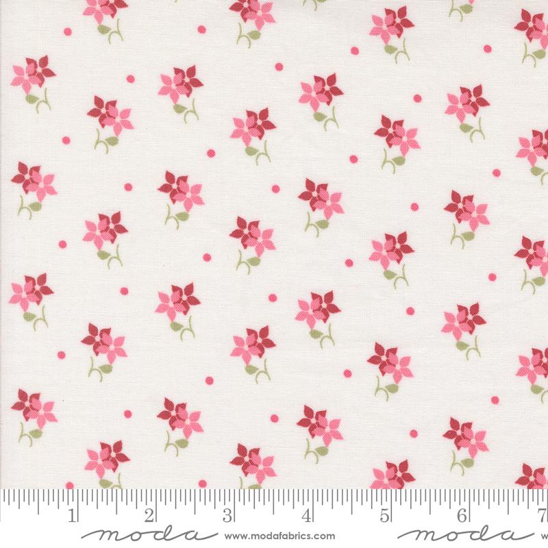 Moda, Bunny Hill, A Very Sweet Christmas,Small Poinsettias, Snow White