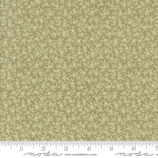 Moda, Bunny Hill, A Very Sweet Christmas, Small Floral Vines, Leaf Green